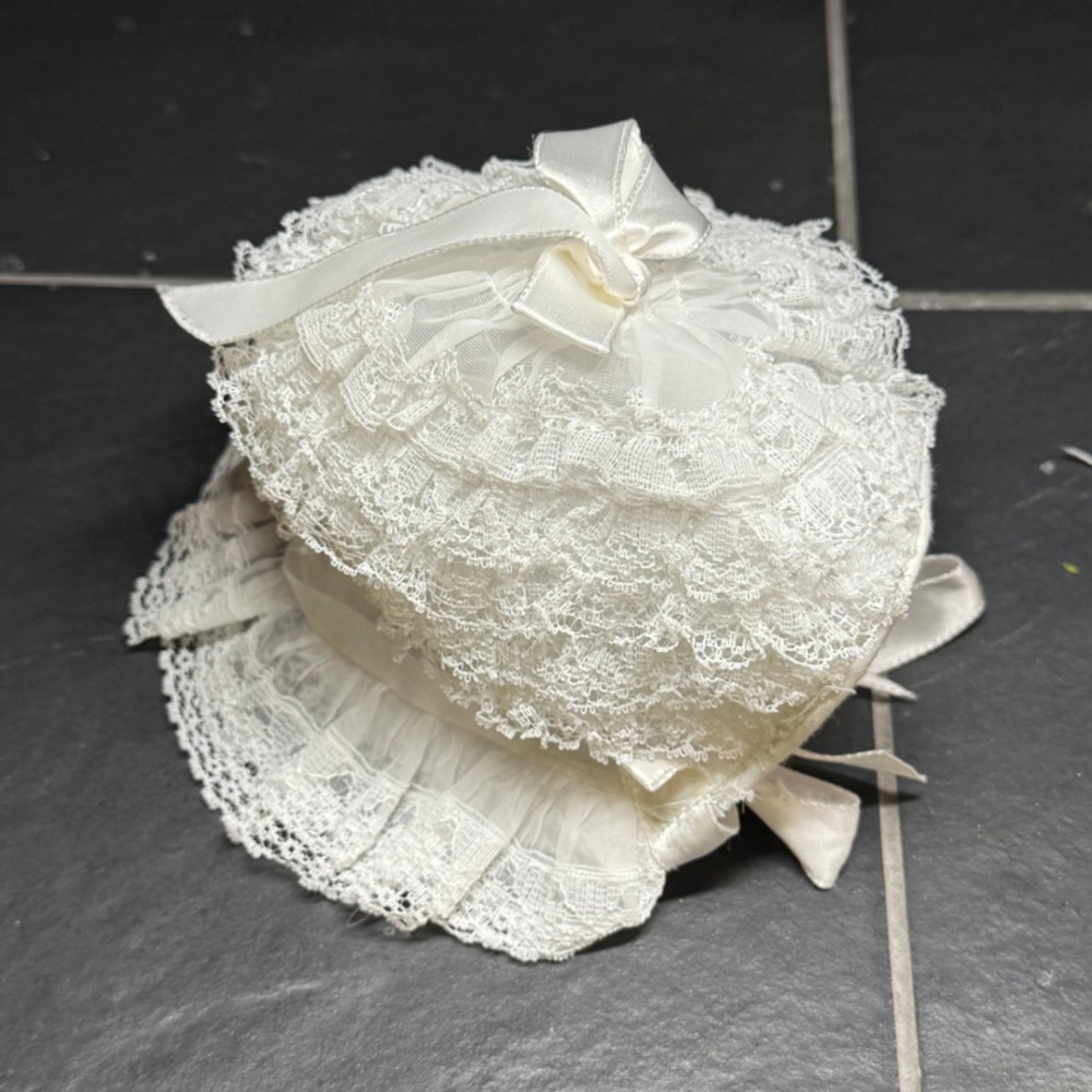 Vintage Quality Headwear White Lace Ruffle Baby Bonnet Baptism Christening Hat